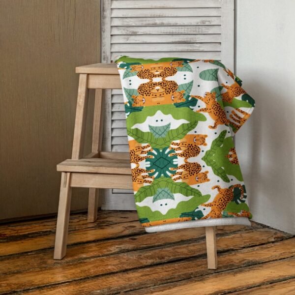 Toalla Suave y Absorbente – Diseño Jaguares de Colores - Imagen 6